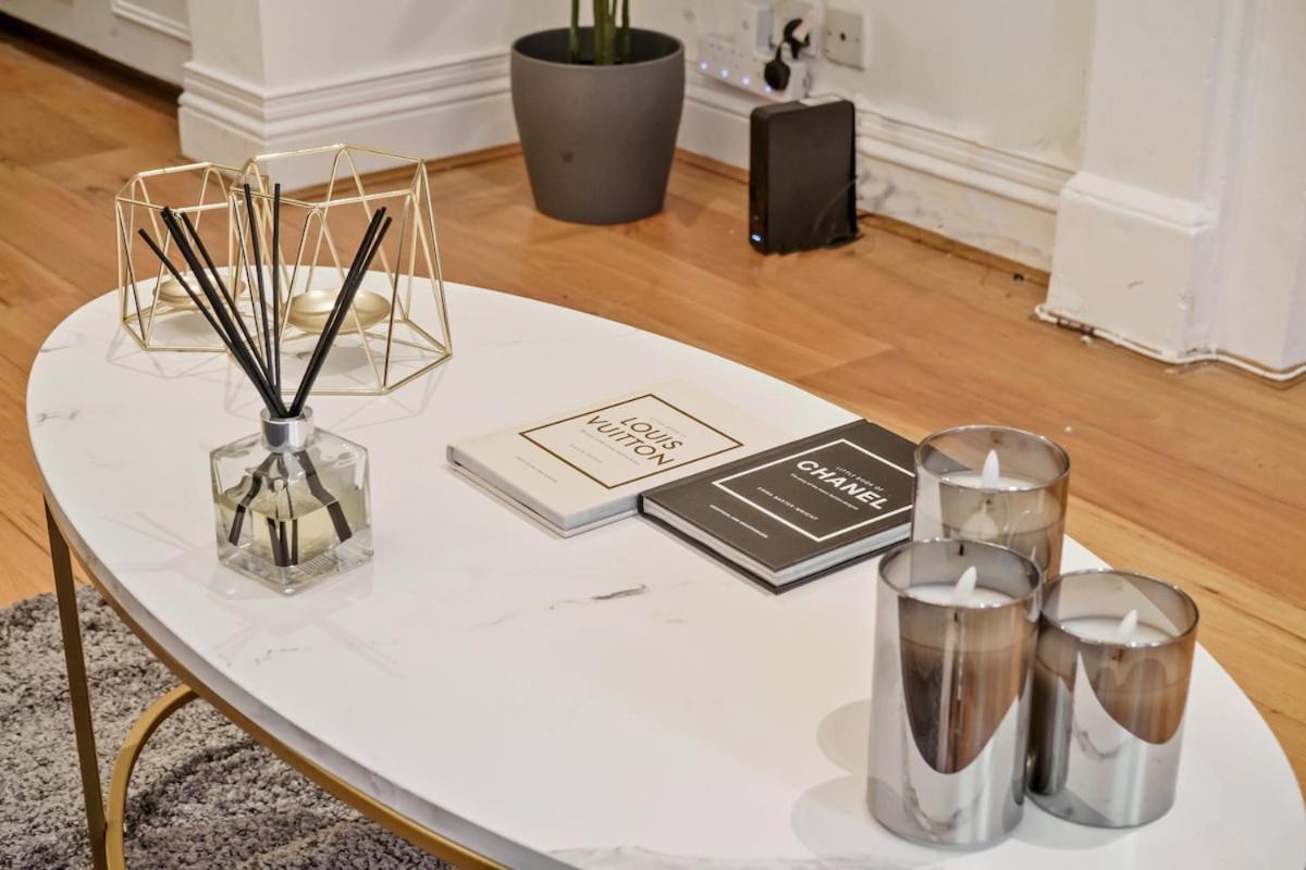 Heavenly Stays, Knightsbridge, Warm 1-bd Getaway Appartamento *
